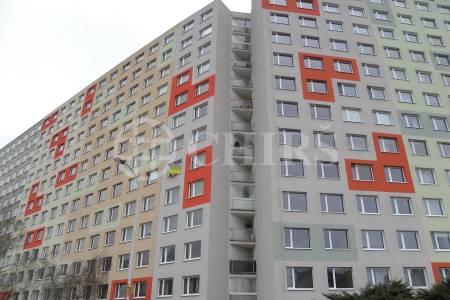 Pronájem bytu 3+1,DV, 83m2 s balkonem a lodžií, ul. Trávníčkova 1769/15, Praha 5 - Stodůlky