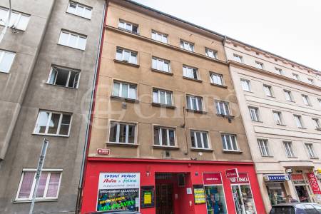 Prodej bytu 2+kk, OV, 47m2, ul. Na Hutích 581/1, Praha 6 - Dejvice 
