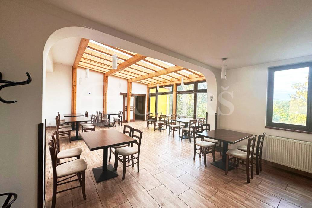 Prodej rodinného domu s restaurací, OV, ul. Hilbertova 467, Louny