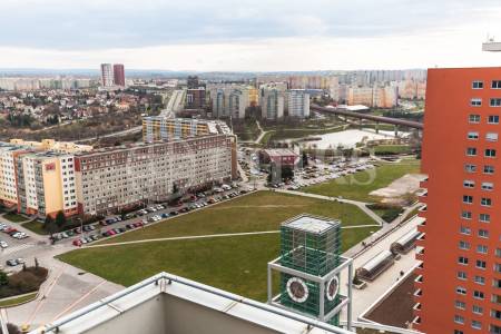Pronájem bytu 2+kk/B, OV, 113m2, ul. Petržílkova 2583/15, Praha 5 - Hůrka