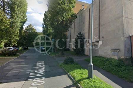 Pronájem garážového stání, 15  m², ul. Pod Klaudiánkou 1205/3a , Praha 4 - Podolí
