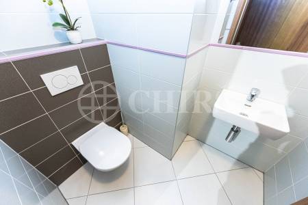 Prodej bytu 2+kk se dvěma balkony a garážovým stáním, OV, 74m2, Svitákova 2790/3, Praha 5 - Stodůlky