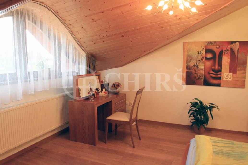 Prodej rodinného domu 380m2, OV, - Velké Přítočno (okres Kladno)
