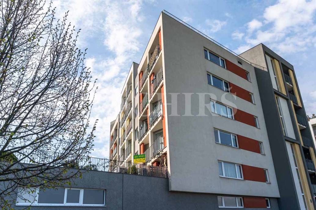 Prodej bytu 2+kk s lodžií, OV, 51m2, ul. Milotická 458/14, Praha 5 - Zličín