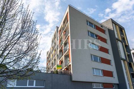 Prodej bytu 2+kk s lodžií, OV, 51m2, ul. Milotická 458/14, Praha 5 - Zličín