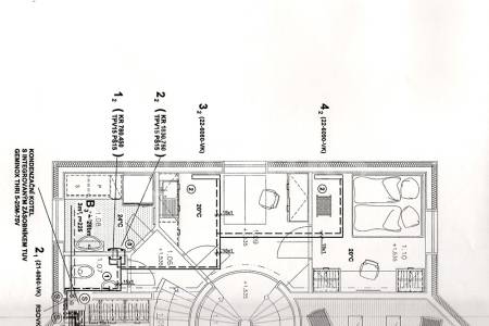 Pronájem rodinného domu 5+1 s terasou, OV, 235m2, ul. Na Kopečku 572, Klecany, okr. Praha-východ