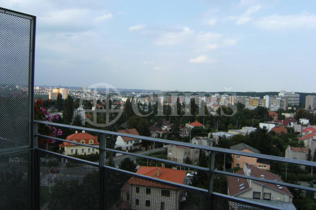Pronájem garsoniéry 1+kk/B,OV,39m2, ul. Otradovická 737/48, P-4 Kamýk