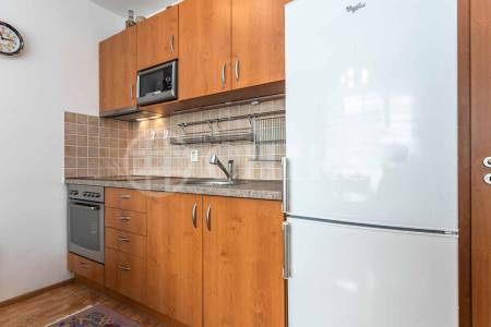 Prodej bytu 1+kk s lodžií, OV, 31m2, ul. Rudolfa Holeky 634/1, Praha - Černý Most