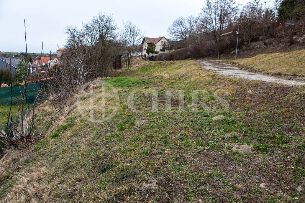 Prodej pozemku, OV, 1004m2, ul. Rovná, Tuchoměřice, okr. Praha - západ