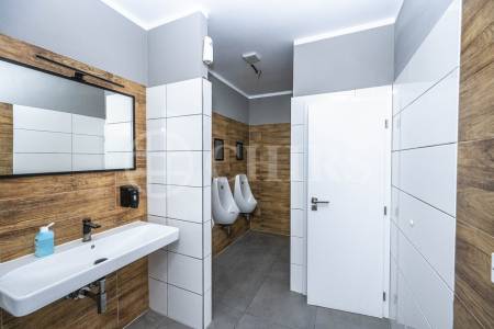 Pronájem restaurace, OV, 140m2, ul. Husovo nám., Hostivice