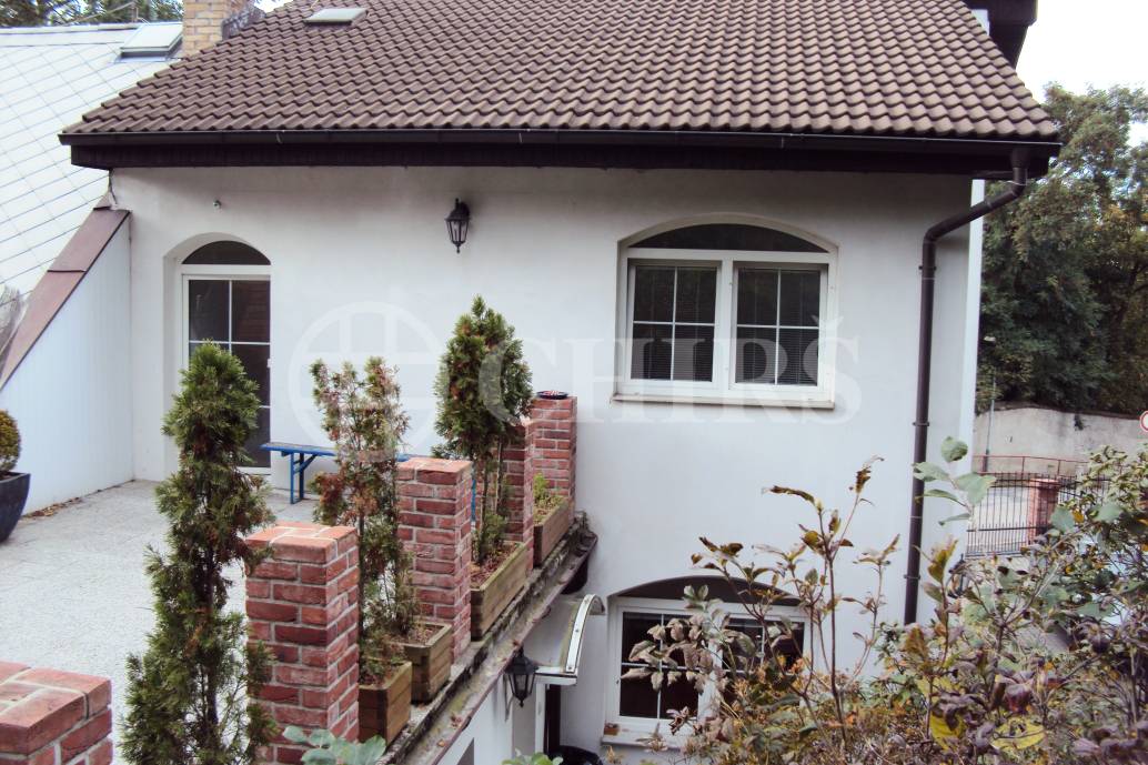 Prodej rodinného domu 3+1,1+kk, OV, 600 m2, ul. Nad Manovkou 555/21, Praha 6 Ruzyně 