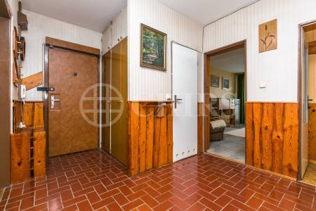 Prodej bytu 3+1 s lodžií, OV, 72m2, ul. Daškova 3072/6, Praha 12 - Modřany