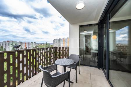 Pronájem bytu 3+kk s balkonem, sklepem a garážovým stáním, OV, 101m2, ul. Mukařovského 3121/4, Praha 5 - Stodůlky