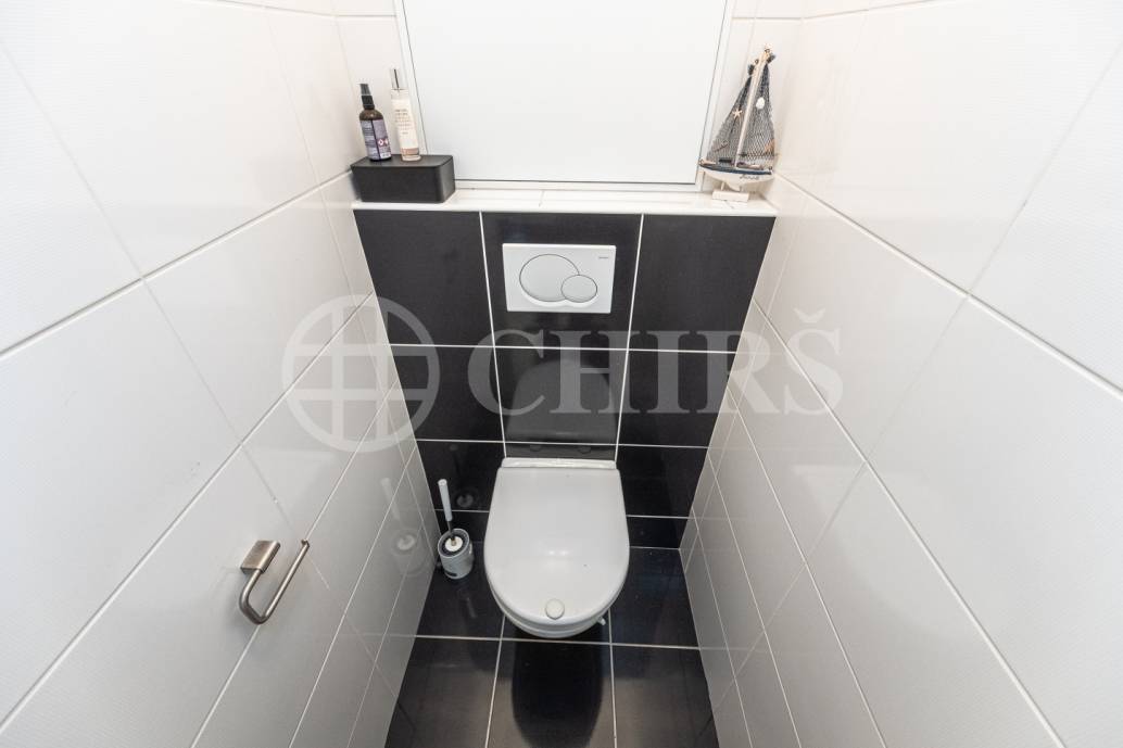 Pronájem bytu 3+kk s lodžií, 76 m², Voskovcova 961/4, Praha 5- Barrandov