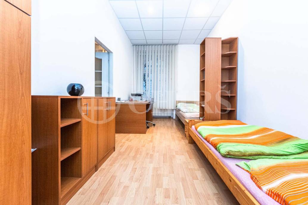 Pronájem bytu 4+kk, OV, 80m2, ul. U Santošky 1131/13, Praha 5 - Smíchov
