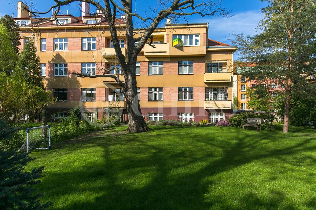 Pronájem bytu 4+1, 174 m2, terasa, 2xgaráž, ul. Terronská 695/46, Praha 6 – Bubeneč