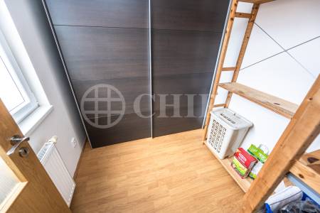 Pronájem řadového domu 4+kk, OV, 100 m2, zahrada 239 m2, Drahelčice, Praha - západ