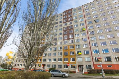 Prodej bytu 3+1 s lodžií, DV, 73m2, ul.  Píškova 1956/32, Praha 5 - Stodůlky