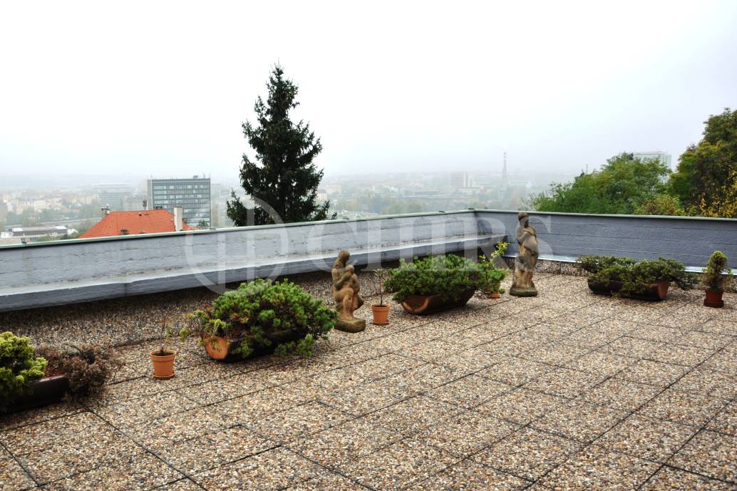 Prodej bytu 5+1/2xT, OV, 133m2, ul. S. K. Neumanna 2007/4, Praha 8 – Libeň