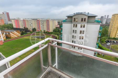 Pronájem bytu 2+kk s balkonem, OV, 47m2, ul. Kodymova 2539/8, Praha 5 - Stodůlky