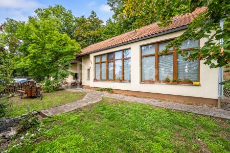 Prodej stavebního pozemku, 1168 m2, ul. Nad Konečnou, Praha 5 - Hlubočepy