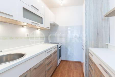 Prodej bytu 2+kk, 46m2, OV, ul. Přecechtělova 2403/27, Praha 13 – Stodůlky