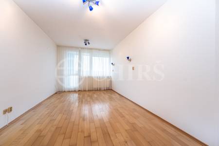 Prodej bytu 1+1 s lodžií, OV, 46m2, ul. Petržílkova 2266/14, Praha 5 - Nové Butovice