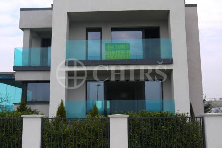 Prodej RD 6+kk, OV, 350m2, ul. Koterovská, Praha 5 - Řeporyje