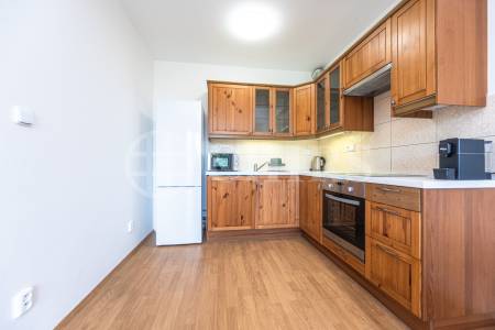 Pronájem řadového domu 4+kk, OV, 100 m2, zahrada 239 m2, Drahelčice, Praha - západ
