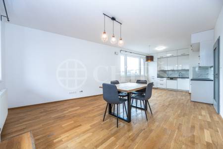 Pronájem bytu 3+kk se dvěma balkony, sklepem a garážovým stáním, OV, 81m2, ul. Pod Stolovou horou 984/5, Praha 5 – Jinonice