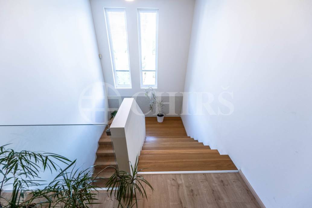 Pronájem kanceláře, OV, 23m2, ul. Armády 2793/26, Praha 5 - Stodůlky