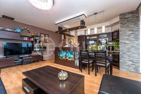 Prodej bytu 3+kk s balkonem, OV, 74m2, ul. U Kamýku 1001/6, Praha 4 - Kamýk