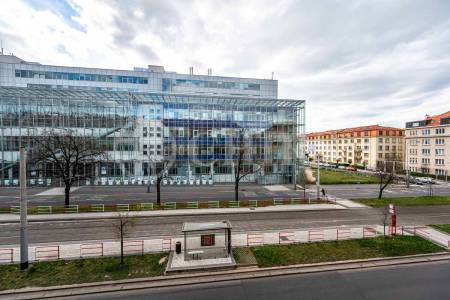 Prodej bytu 4+1 s balkonem, OV, 134m2, Jugoslávských partyzánů 679/16, Praha 6 - Bubeneč