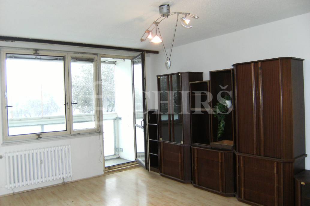 Pronájem bytu 3+1/L, OV, 72 m2, ul. Jakobiho 326, P-10  Petrovice
