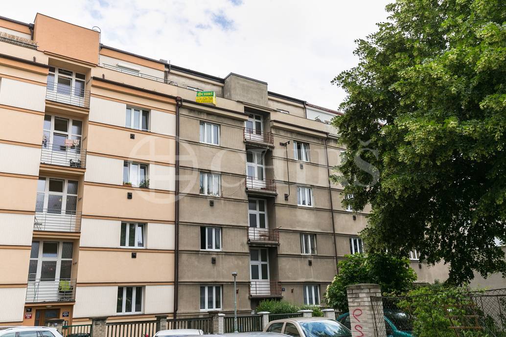 Prodej bytu 1+kk s balkonem, OV, 25m2, ul. V Zálomu 1270/9, Praha 4 - Nusle