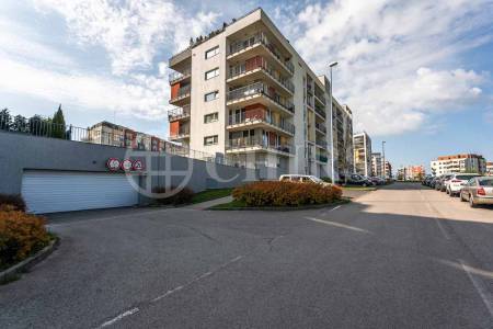 Prodej bytu 2+kk s lodžií, OV, 51m2, ul. Milotická 458/14, Praha 5 - Zličín