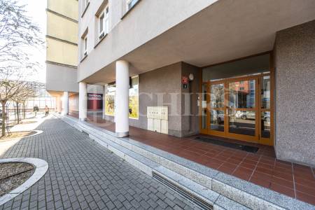 Prodej bytu 3+kk, OV, 73 m2, ul. Petržílkova 2564/21, Praha 5 - Nové Butovice