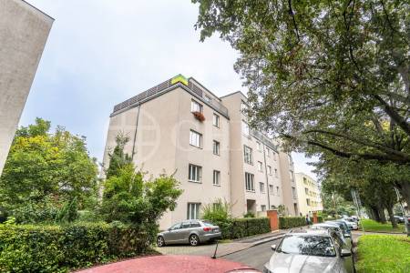Pronájem bytu 2+kk s terasou, OV, 51m2, ul. Za vokovickou vozovnou 257/6, Praha 6 - Veleslavín
