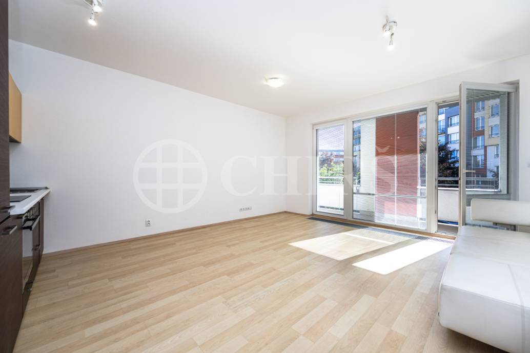 Pronájem bytu 1+kk, 38 m² + lodžie 9 m², garážové stání a sklep, ul. Mišovická 492/1a, Praha 5 – Zličín