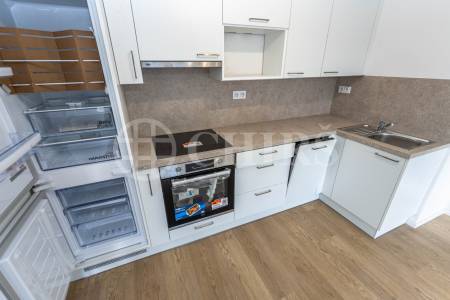 Pronájem bytu 2+kk s garážovým stáním a sklepem, OV, 44 m2, ul. Hábova 3209/5b, Praha 13 - Stodůlky