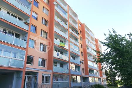 Pronájem bytu 4+1 s lodžií, DV, 86m2, ul. Fantova 1782/32, Praha 13 - Luka