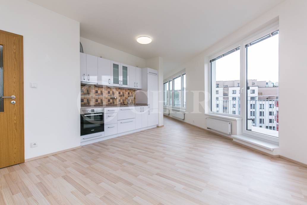Pronájem bytu 1+kk s balkonem a 2x parkovacím stáním, OV, 59m2, ul. Soukalova 2212/6b, Praha 4 - Modřany