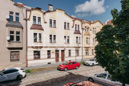 Prodej rozestavěného nebytového prostoru (č. 23) 174 m2, Na Petynce 147/98, Praha 6