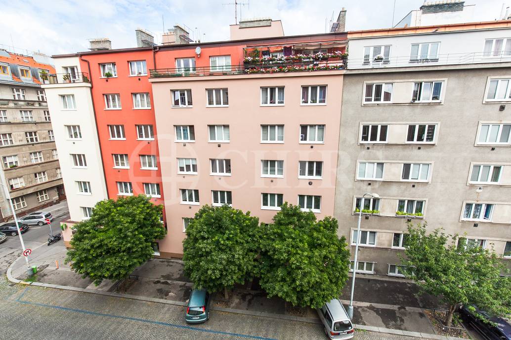 Pronájem bytu 1+1, OV, 38m2, ul. Biskupcova 1889/48, Praha 3 - Žižkov