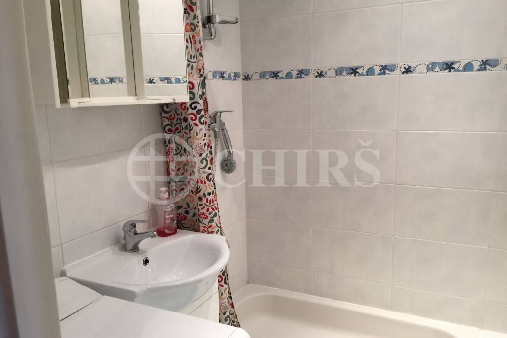 Pronájem bytu 2+kk, DV, 41m2, ul. Za Dvorem 1863, P-4 Krč 