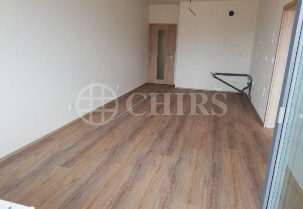 Prodej bytu 2+kk s balkonem, OV, 50m2, ul. Želetická, Praha 5 - Zličín