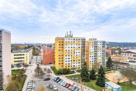 Prodej bytu 2+kk se sklepem, OV, 46m2, ul. Ciolkovského 856/4, Praha 6 - Ruzyně