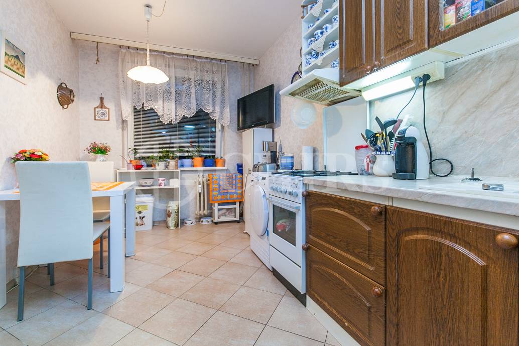 Prodej bytu 3+1/L, DV, 81m2, ul. Šalounova 1938/8, Praha 11 - Chodov