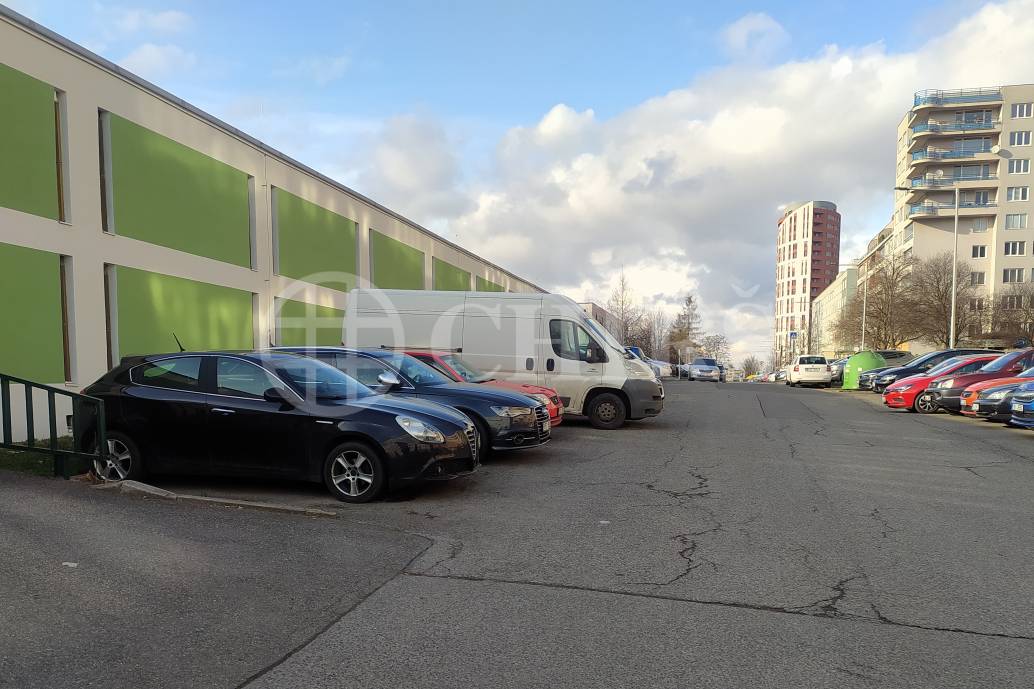 Prodej garáže, DV, 18 m2, ul. Pavrovského 2582/3, Praha 5 - Velká Ohrada