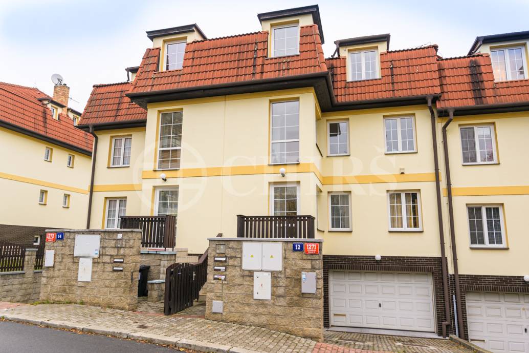 Prodej bytu 3+kk s lodžií, OV, 72m2, ul. Chalabalova 1271/12,  Praha 5 - Stodůlky